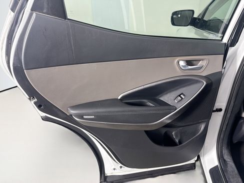 Used 2018 Hyundai Santa Fe Sport image 25