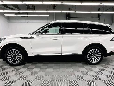 Used 2023 Lincoln Aviator Reserve w/ Equipment Group 201A AWD/4WD image 13