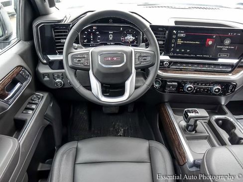 Used 2025 GMC Sierra 1500 Elevation w/ Elevation Premium Package image 14