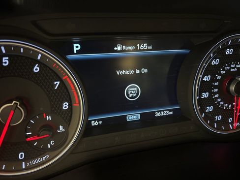 Used 2019 Genesis G70 2.0T Advanced image 27