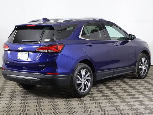 Used 2023 Chevrolet Equinox Premier FWD image 11