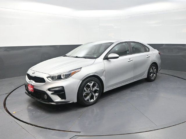 Used 2021 Kia Forte LXS FWD image 3