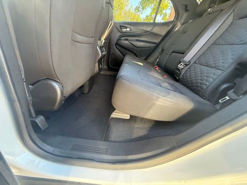 Used 2020 Chevrolet Equinox LT image 28