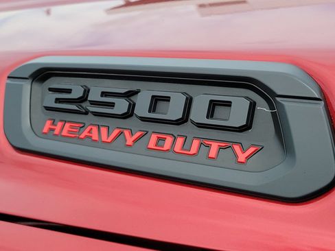 New 2026 RAM 2500 Big Horn AWD/4WD image 8