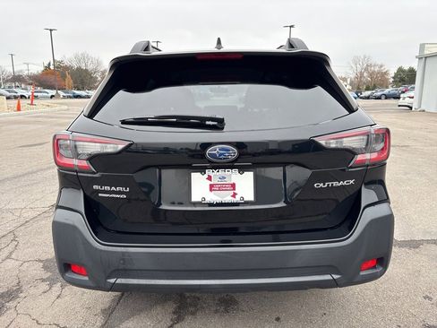 Certified 2023 Subaru Outback Premium image 4