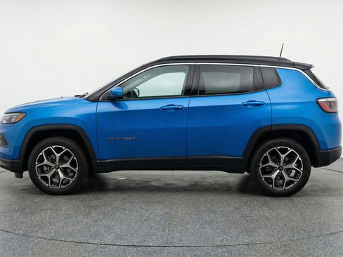 Used 2025 Jeep Compass Limited AWD/4WD image 5