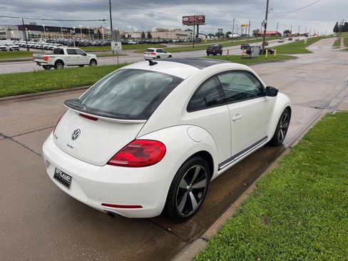 Used 2013 Volkswagen Beetle 2.0T FWD image 5