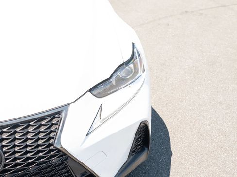 Used 2020 Lexus IS 350 F Sport w/ F Sport Package RWD image 10