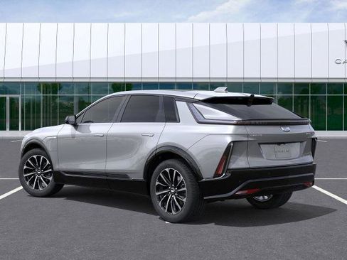 New 2025 Cadillac Lyriq Sport image 27