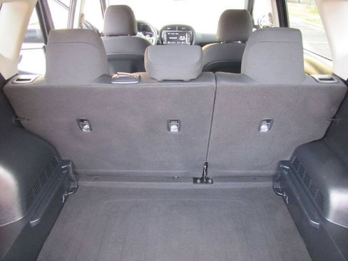 Used 2024 Kia Soul LX w/ Option Group 015 FWD image 19