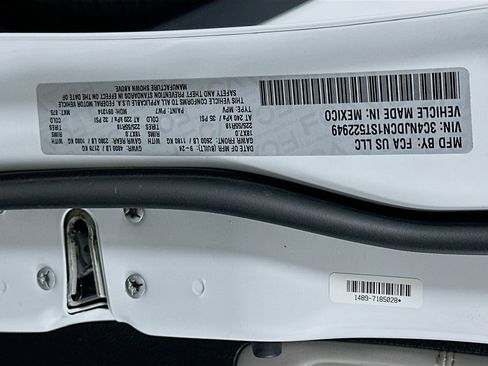 Used 2025 Jeep Compass Limited image 12