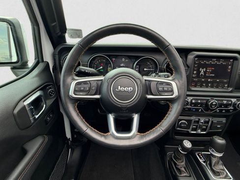 Used 2023 Jeep Wrangler Unlimited Sahara image 14