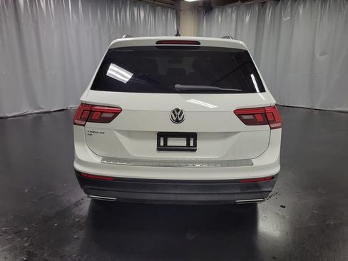 Used 2019 Volkswagen Tiguan SE w/ Panoramic Sunroof Package FWD image 8