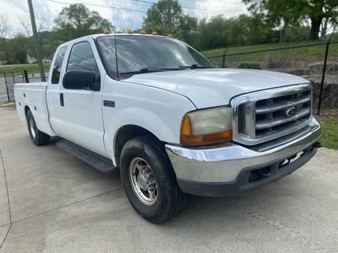 Used 2000 Ford F250 2WD SuperCab Super Duty image 2