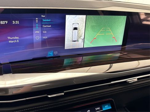 New 2025 Cadillac Escalade Premium Luxury image 24