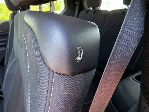 Used 2024 Jeep Grand Cherokee L Laredo AWD/4WD image 48