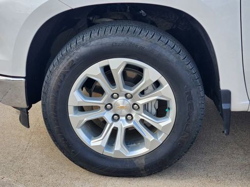 Used 2024 Chevrolet Silverado 1500 LTZ image 10