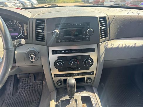 Used 2007 Jeep Grand Cherokee Laredo AWD/4WD image 11