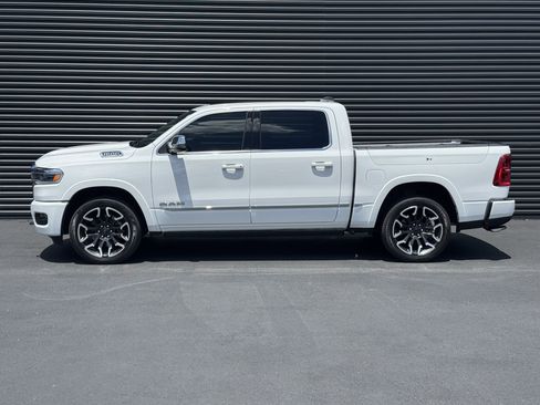 Used 2025 RAM 1500 Limited AWD/4WD image 2