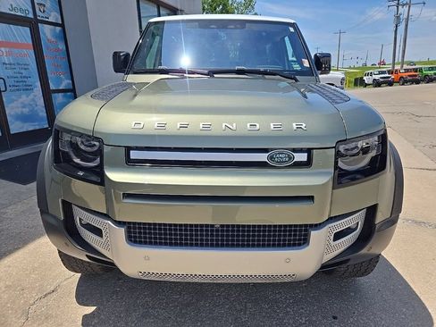 Used 2021 Land Rover Defender 90 First Edition AWD/4WD image 18