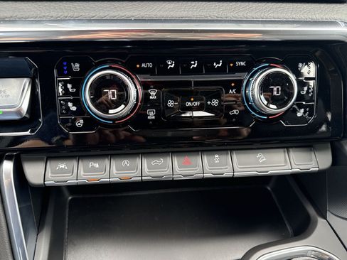 New 2026 GMC Sierra 1500 Denali AWD/4WD image 18