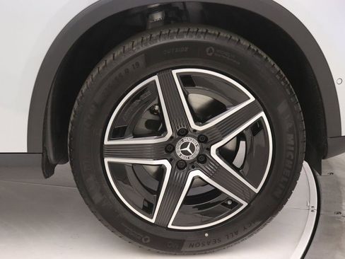 New 2026 Mercedes-Benz GLC 300 image 13