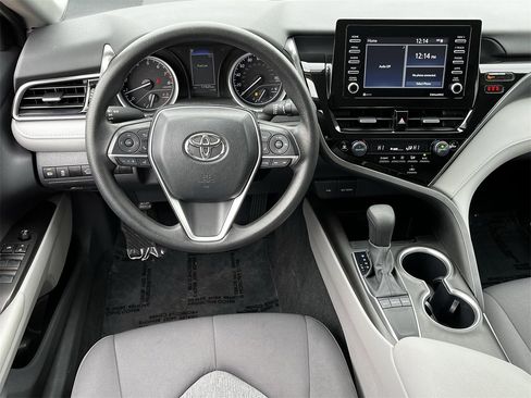 Used 2024 Toyota Camry LE image 10