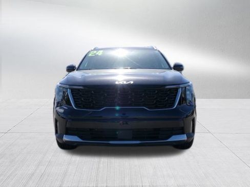 Certified 2024 Kia Sorento S image 8