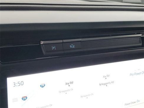 Used 2025 Ford F150 Raptor image 28