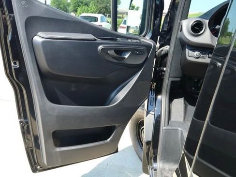 New 2025 Mercedes-Benz Sprinter 2500 image 24