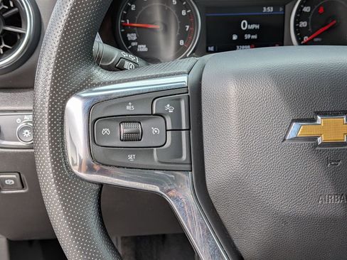 Used 2025 Chevrolet Blazer LT FWD image 17