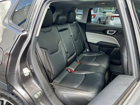 Used 2022 Jeep Compass Limited w/ Sun and Sound Group AWD/4WD image 45