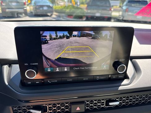 Certified 2023 Honda Accord EX image 33