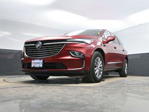 Used 2024 Buick Enclave Premium image 23