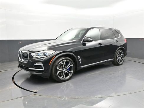 Used 2019 BMW X5 xDrive50i w/ Executive Package image 1