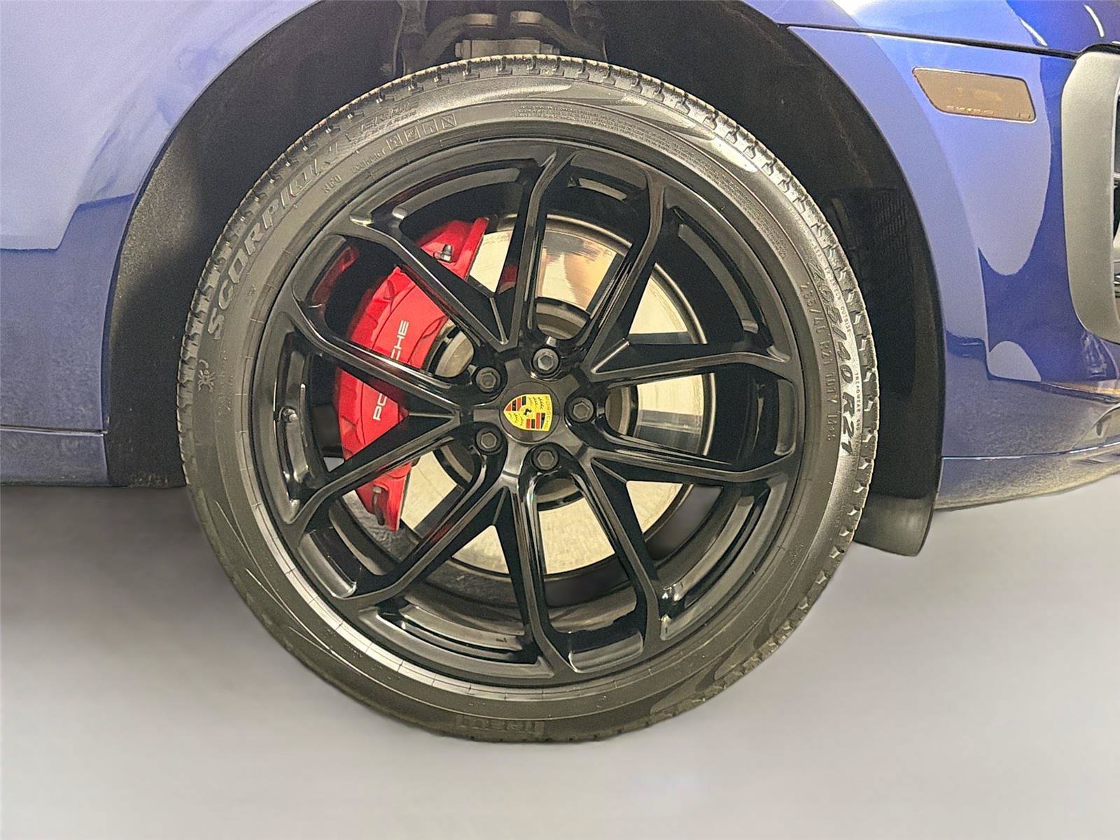 Certified 2023 Porsche Macan GTS AWD/4WD image 14