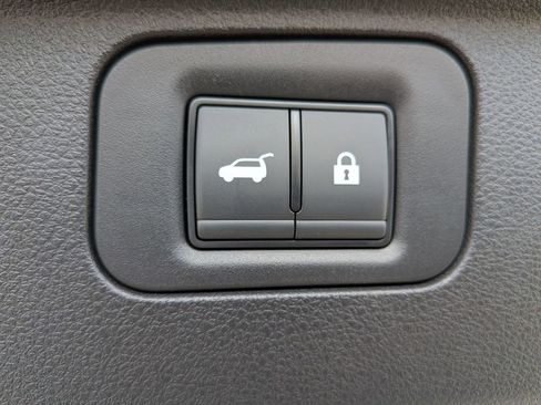 Used 2025 Nissan Armada Platinum Reserve image 35