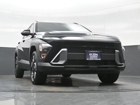 Used 2025 Hyundai Kona SEL AWD/4WD image 32
