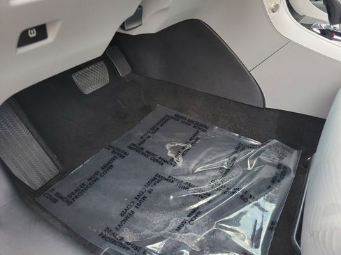 Used 2016 Honda Accord LX image 16