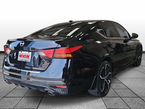 Used 2023 Nissan Altima 2.5 SR FWD image 5