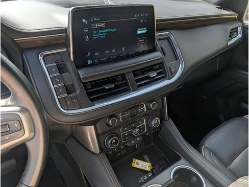 Used 2024 Chevrolet Tahoe Premier RWD image 24