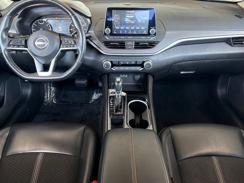 Certified 2024 Nissan Altima 2.5 SR FWD image 17
