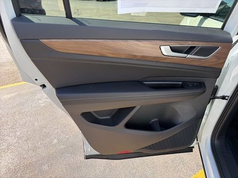 New 2026 Volkswagen Atlas SE AWD/4WD image 25