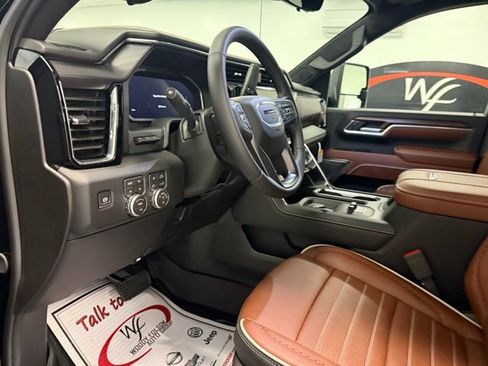 New 2026 GMC Sierra 2500 Denali Ultimate AWD/4WD image 12