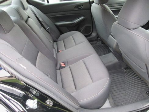 Used 2024 Nissan Altima 2.5 SV image 24