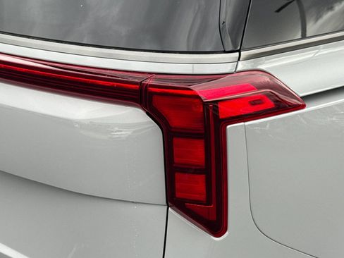 New 2026 Kia Carnival SX w/ SX Dark Edition Package image 33