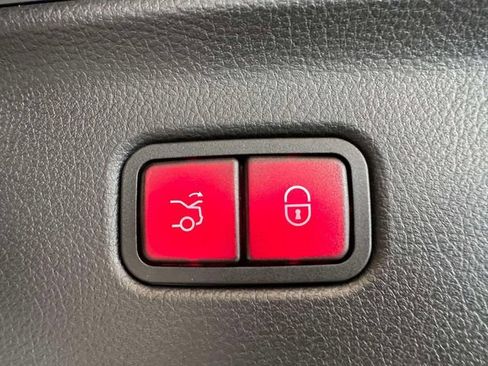 Certified 2023 Mercedes-Benz S 580 4MATIC Sedan image 11