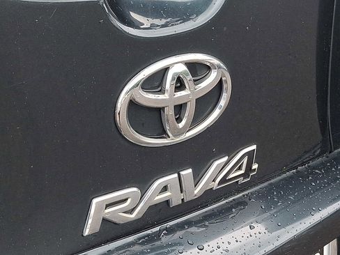 Used 2012 Toyota RAV4 4WD w/ Value Pkg image 31