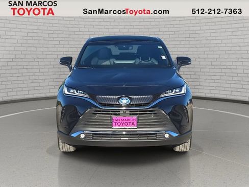 Used 2024 Toyota Venza Limited image 2