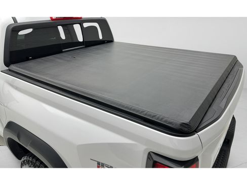 Used 2024 Chevrolet Colorado Trail Boss w/ Advanced Trailering Package AWD/4WD image 9